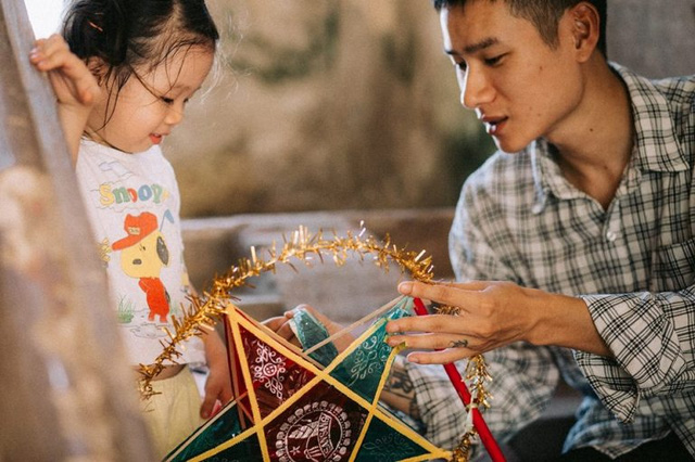 Xúc động bộ ảnh Tết Trung thu “Gà trống nuôi con” thời bao cấp - 5