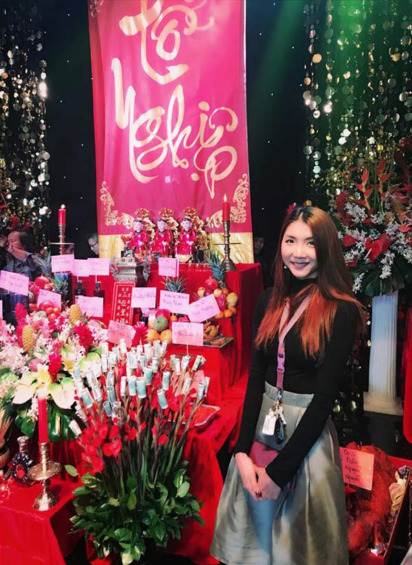 Ngọc Quyên, Kim Hiền, Phạm Thanh Thảo rạng rỡ cúng Tổ nghề tại Mỹ - 1