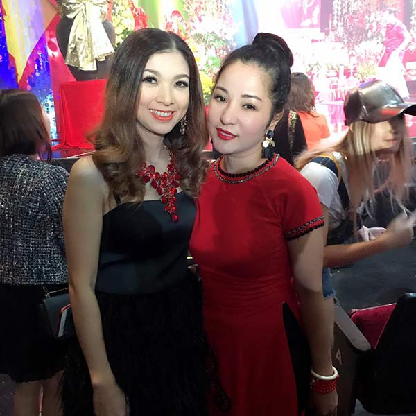 Ngọc Quyên, Kim Hiền, Phạm Thanh Thảo rạng rỡ cúng Tổ nghề tại Mỹ - 11