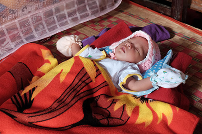 Hạnh phúc bất ngờ đến với người mẹ điên sinh con nhưng không biết cha đứa trẻ là ai - 4