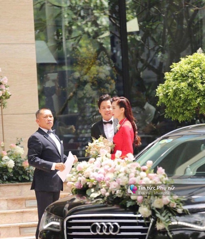 Đám cưới Hoa hậu Thu Thảo: Vừa về tới nhà chồng, cô dâu ôm tay ông xã cười tươi rói - 10