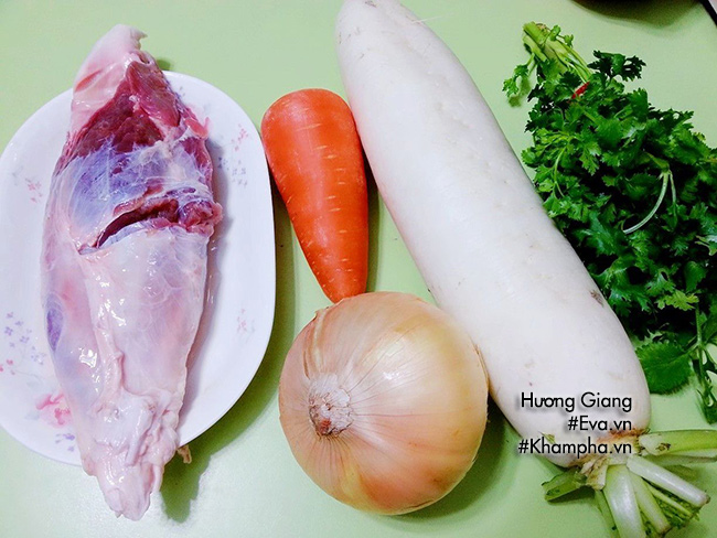 Canh bắp bò nấu rau củ nóng hổi vừa ăn vừa thổi - 1