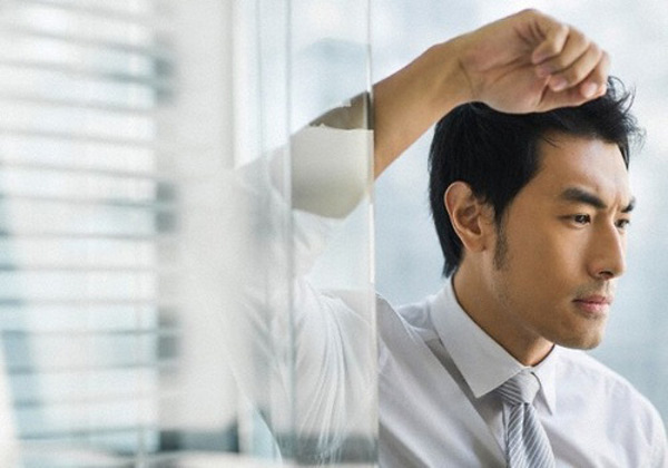 Hốt hoảng khi phát hiện khoản quỹ đen khủng của vợ - 1