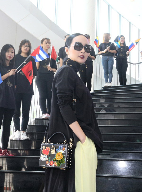 Giáng My liên tục ngồi ghế nóng tại các cuộc thi sắc đẹp - 1