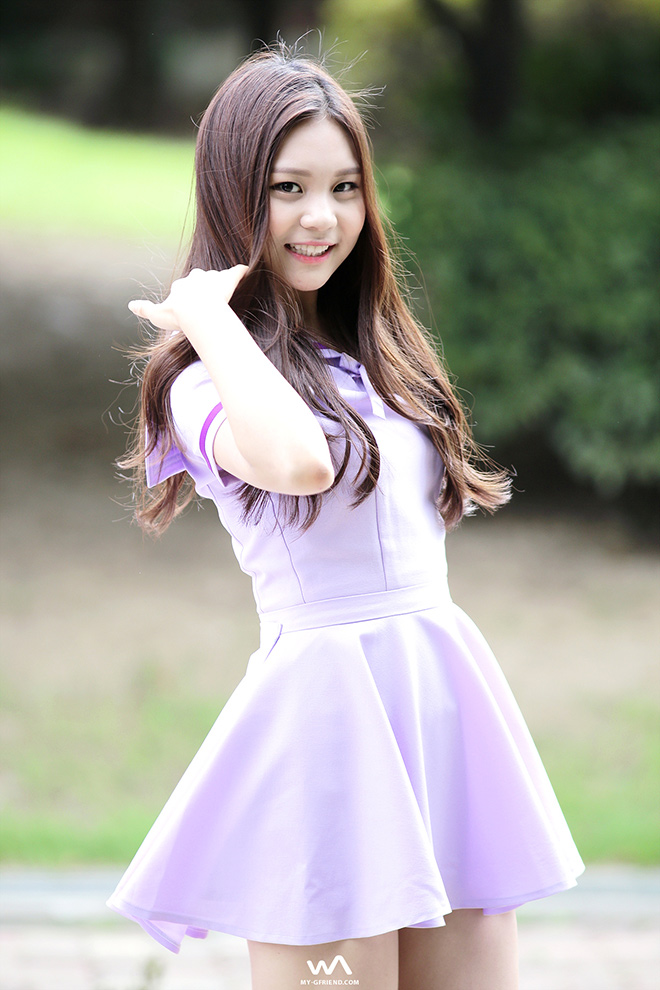 Từng là amp;#34;Nữ thần tượng xấu nhất lịch sử Kpopamp;#34;, Umji giờ xinh đến bất ngờ - 5