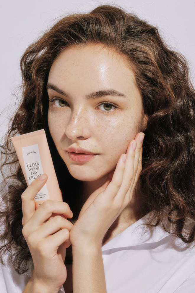 Bạn sẽ không ngần ngại “đá phăng” lớp make-up nếu biết được 5 lý do này! - 3