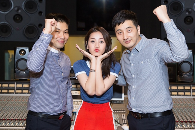 Chi Pu hợp tác với bộ đôi sản xuất âm nhạc hàng đầu Kpop - 2