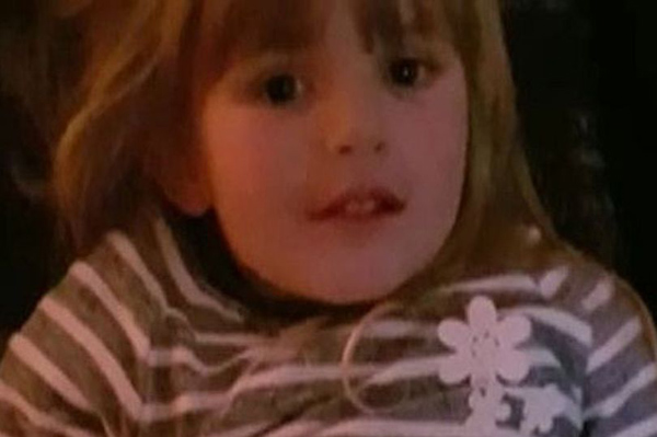 Mẹ bàng hoàng phát hiện con gái 4 tuổi trong clip lạm dụng tình dục trên amp;#39;web đenamp;#39; ở Đức - 1