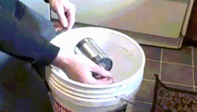 Đuổi được cả đàn chuột khỏi nhà nhờ 4 cách làm bẫy chuột cực đơn giản - 4