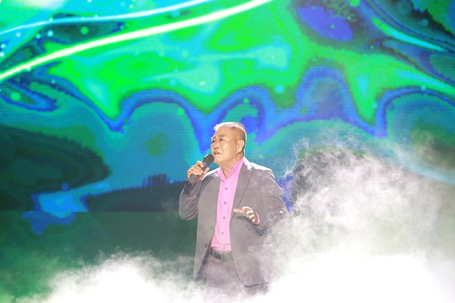 Xúc động nghẹn ngào khi nghe Huỳnh Đông hát ca khúc để đời của Minh Thuận - 10