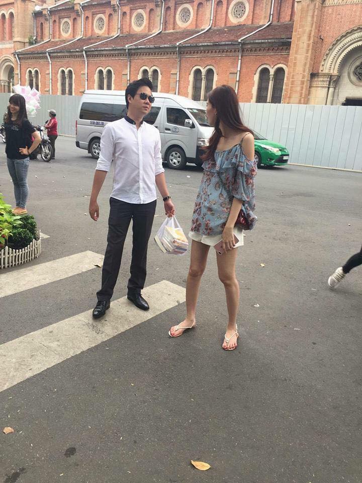 Hậu đám cưới, Hoa hậu Đặng Thu Thảo gầy gò ăn mặc luộm thuộm không ai nhận ra - 1