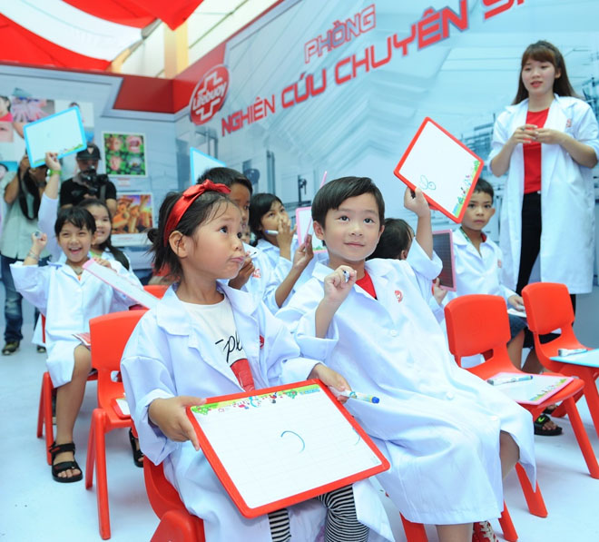 Minh Hà và hot mom Uyên Bùi cùng con trải nghiệm 1 ngày làm “nhà khoa học” - 5