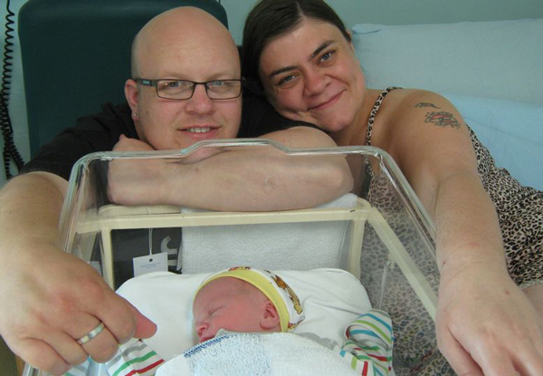 Nhờ mang thai, bà mẹ này mới phát hiện ra mình bị u não bẩm sinh - 5