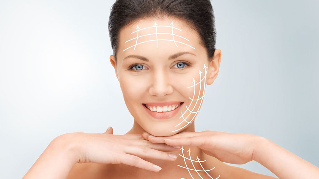 Phẫu thuật căng da mặt cũng có rất nhiều rủi ro và biến chứng chứ không hề dễ - 3