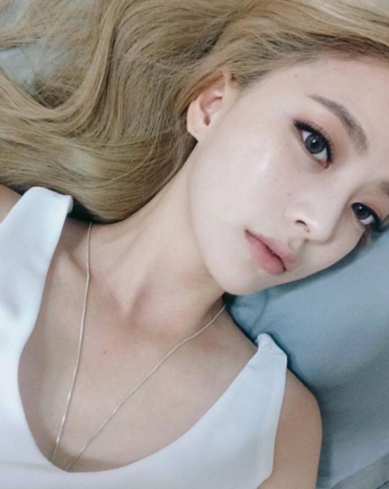 Phẫu thuật căng da mặt cũng có rất nhiều rủi ro và biến chứng chứ không hề dễ - 1