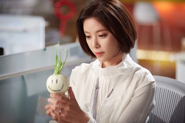 Ở bẩn, luộm thuộm nhưng không hiểu vì sao những nữ chính này vẫn yêu được “soái ca”? - 8