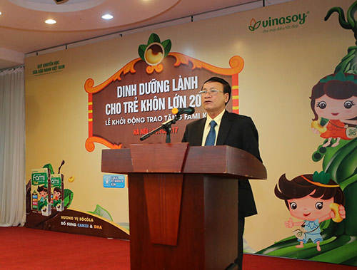 Vinasoy trao tặng 1,3 triệu suất sữa Fami Kidcho học sinh tiểu học - 1