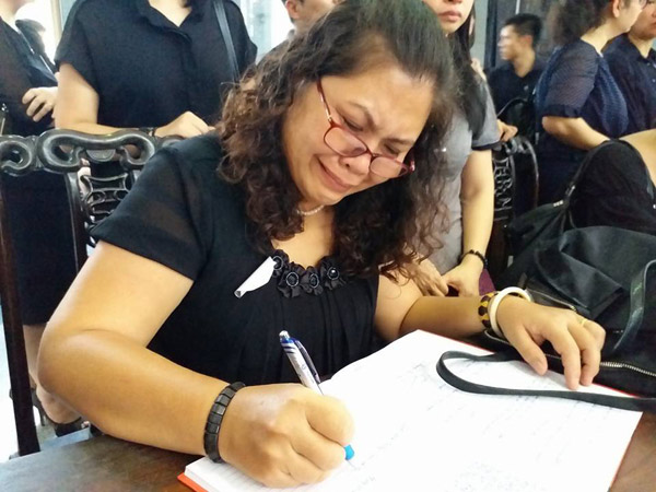 Tiếng trống trường hòa tiếng khóc của học sinh LTV tiễn biệt thầy Văn Như Cương - 34