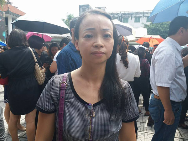 Tiếng trống trường hòa tiếng khóc của học sinh LTV tiễn biệt thầy Văn Như Cương - 31