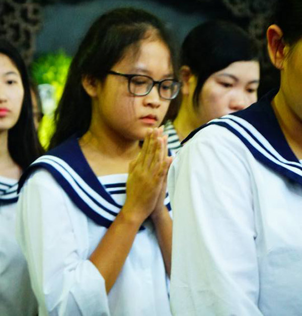 Tiếng trống trường hòa tiếng khóc của học sinh LTV tiễn biệt thầy Văn Như Cương - 39