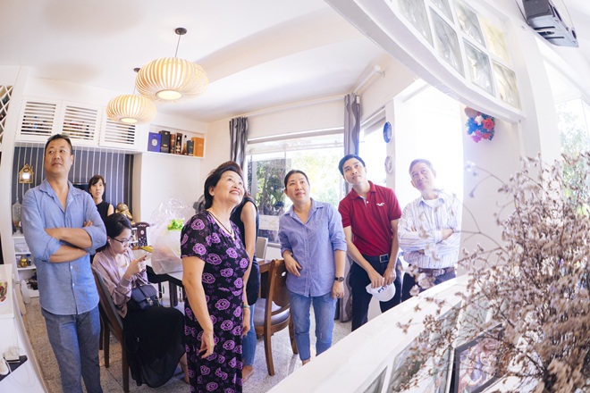 Tiết lộ cuộc sống đẹp như mơ của nhạc sĩ Trần Tiến và vợ sau 8 năm ở Vũng Tàu - 2