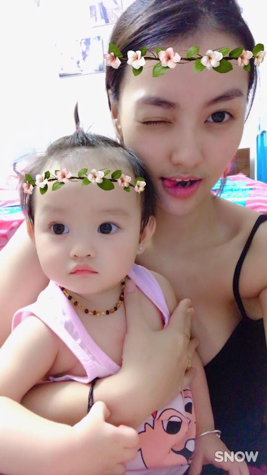 Tròn 1 năm làm mẹ, Hồng Quế xúc động:amp;#34; Mẹ chỉ cần con, cần ông bà ngoại là đủ rồi!amp;#34; - 3