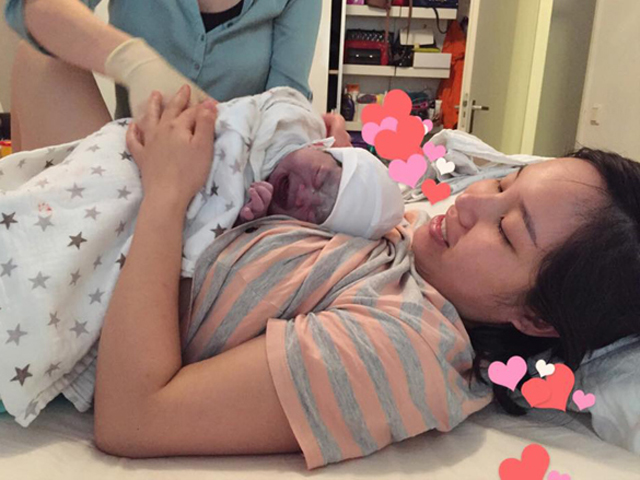 Mẹ Việt ở Hà Lan kể chuyện đẻ thường con gần 4kg quá nhanh không kịp đi bệnh viện