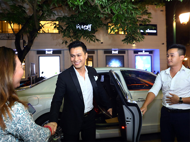 Việt Anh Người phán xử mới tậu siêu xe trị giá chục tỷ đồng