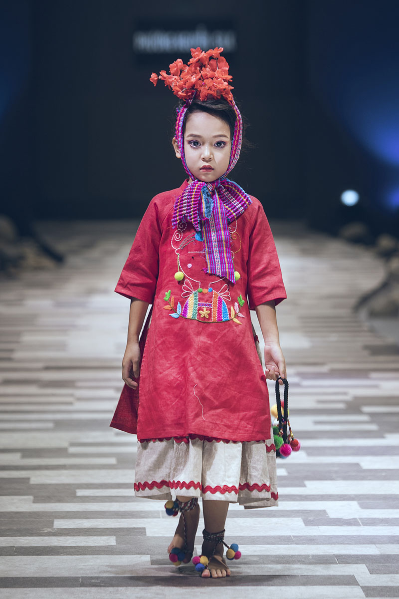 Ngắm loạt mẫu nhí đời F1 của Hoa hậu Hương Giang, Xuân Lan, Trương Quỳnh Anh... tỏa sáng - 14