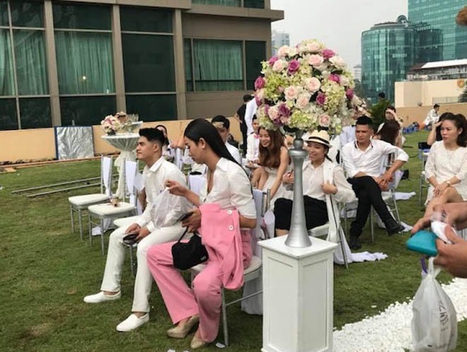 Sự thật thông tin đám cưới bí mật của Đức Tuấn có amp;#34;tình cũamp;#34; Khánh Thi và chồng tham dự - 2
