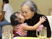 Eva tám - Tâm thư gửi mẹ chồng: Hãy để con tự nuôi dạy những đứa trẻ của mình