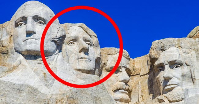 Những điểm du lịch nổi tiếng ẩn chứa bí mật chưa có lời giải - 1