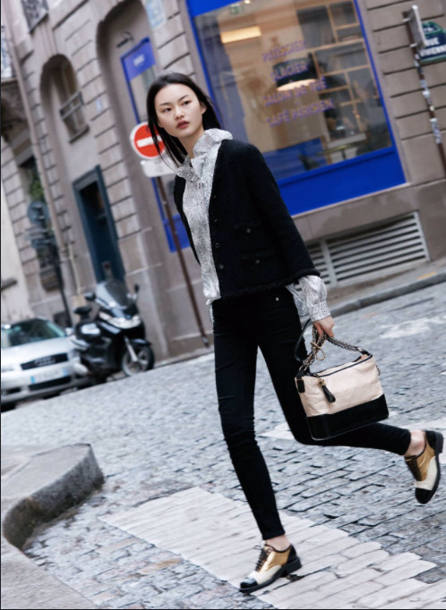 Thanh Hằng amp;#34;cânamp;#34; hết dàn siêu mẫu Châu Á với chiếc túi gần 100 triệu đồng - 6