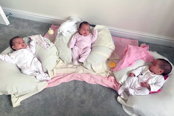 Kỳ diệu ca sinh mổ 3 thai với một bé nằm nguyên trong bọc ối - 2