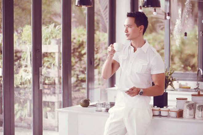 Kim Lý bất ngờ “khoe” quà tặng bạn gái ngày 20/10 - 2