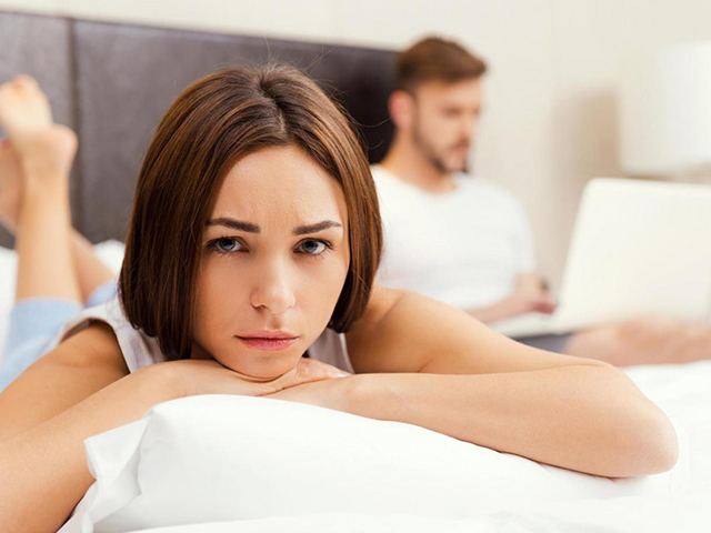 Phụ nữ không còn cảm hứng trong amp;#34;chuyện ấyamp;#34; chỉ sau một năm vì nguyên nhân không ngờ - 1
