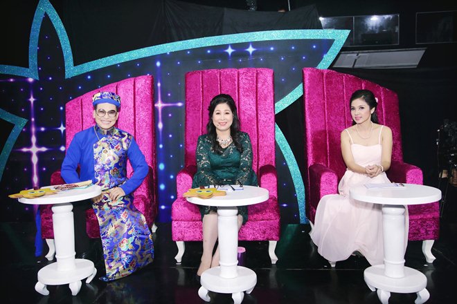 amp;#34;Người đẹp Tây Đôamp;#34; Việt Trinh cười nắc nẻ khi Thanh Bạch đeo vàng lúc lỉu - 8