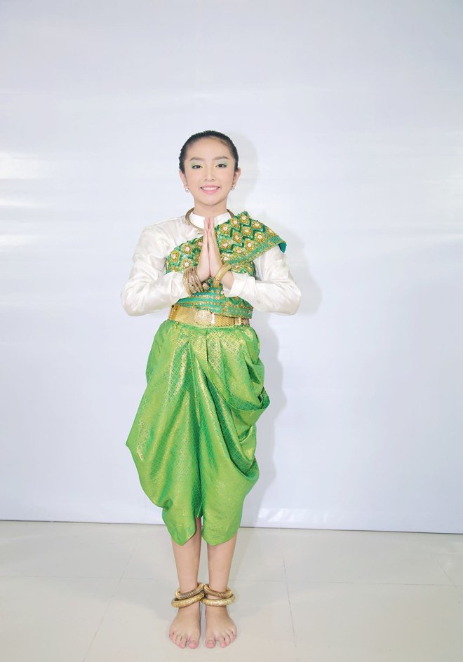 amp;#34;Người đẹp Tây Đôamp;#34; Việt Trinh cười nắc nẻ khi Thanh Bạch đeo vàng lúc lỉu - 15