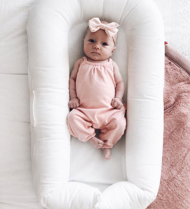 Bé sơ sinh khiếm thính đang gây sốt MXH ngoài đời thực còn đáng yêu hơn nhiều - 4