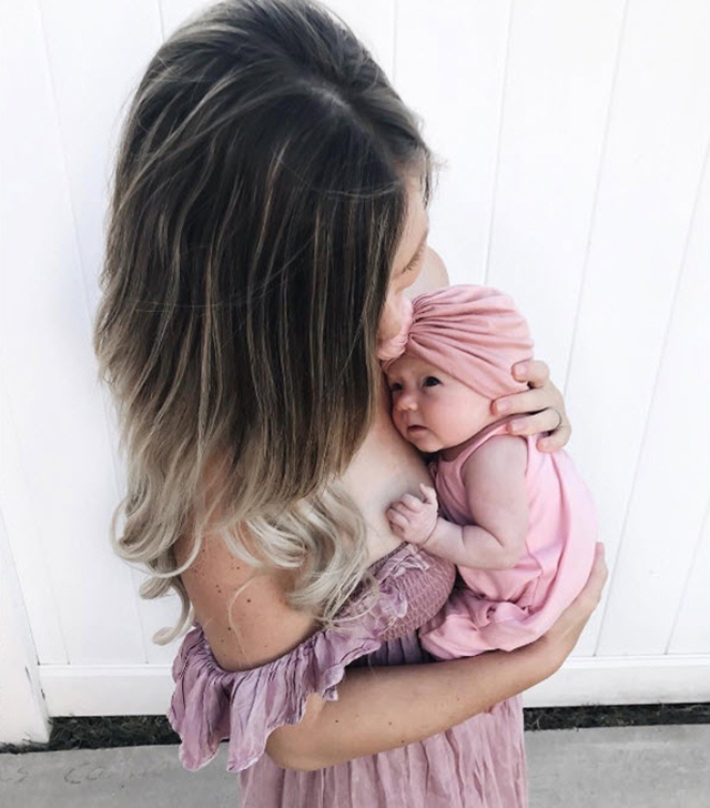 Bé sơ sinh khiếm thính đang gây sốt MXH ngoài đời thực còn đáng yêu hơn nhiều - 6