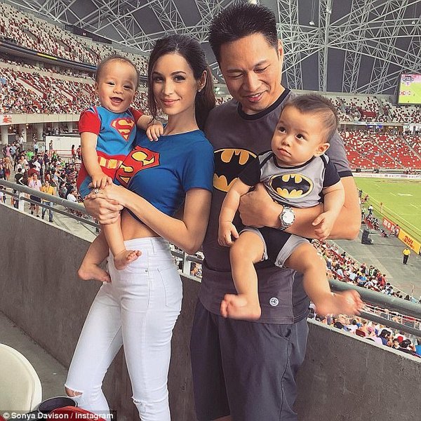 Mẹ sinh đôi amp;#34;nổi như cồnamp;#34; trên MXH tiết lộ chiêu giảm cân sau sinh ai cũng nên học theo - 2