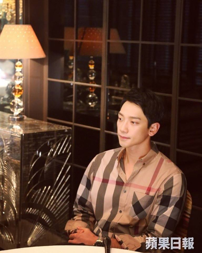 Không chỉ về nhà đúng giờ, Bi Rain thường xuyên vào bếp nấu ăn cho vợ bầu Kim Tae Hee - 1