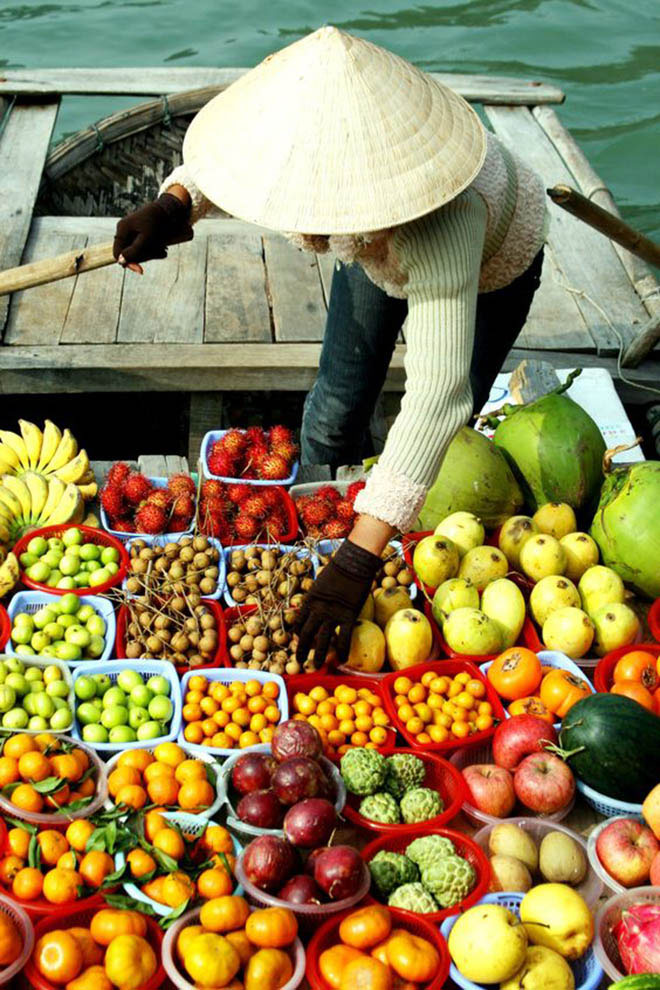 Những thuyền hoa quả đẹp lộng lẫy nơi miền sông nước - 8