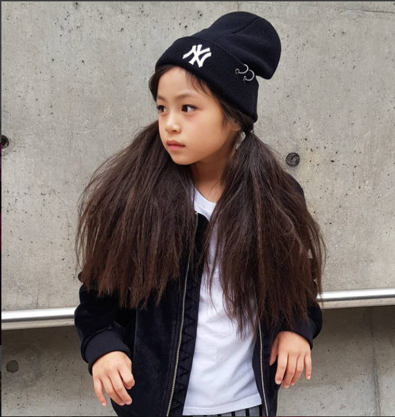 Tim loạn nhịp vì những ngôi sao thời trang nhí tại Seoul Fashion Week 2018 - 15