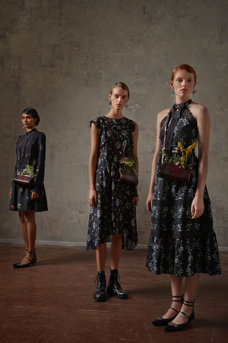 Mặc đẹp amp;#34;dập tắtamp;#34; nhiều sao ngoại nhưng Chi Pu vẫn bị chê kém tinh tế - 14