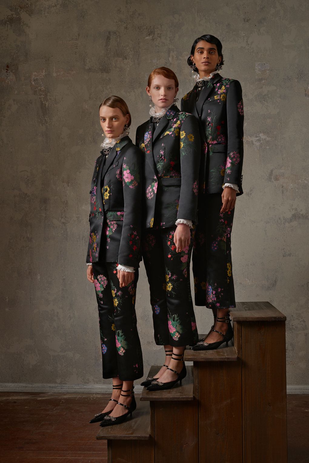 Mặc đẹp amp;#34;dập tắtamp;#34; nhiều sao ngoại nhưng Chi Pu vẫn bị chê kém tinh tế - 11