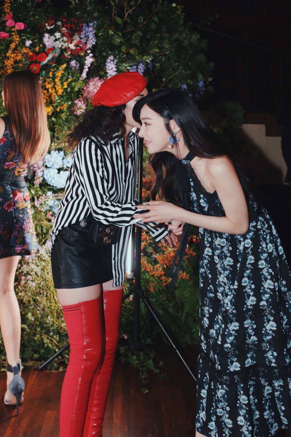 Mặc đẹp amp;#34;dập tắtamp;#34; nhiều sao ngoại nhưng Chi Pu vẫn bị chê kém tinh tế - 3