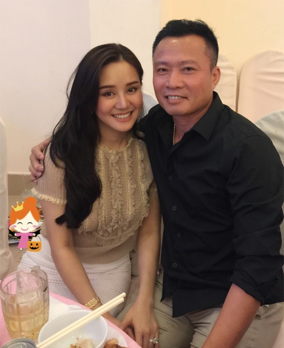 Vy Oanh tiết lộ phản ứng của ông xã đại gia sau khi bị amp;#34;lộ mặtamp;#34; - 3