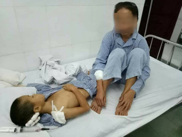 Chồng say rượu, dùng dao truy sát vợ con trong ngày 20/10 - 1