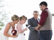 Eva Yêu - Đám cưới "tay ba" nhưng ai cũng rưng rưng khi chàng trai trao lời thề nguyện với hai chị em